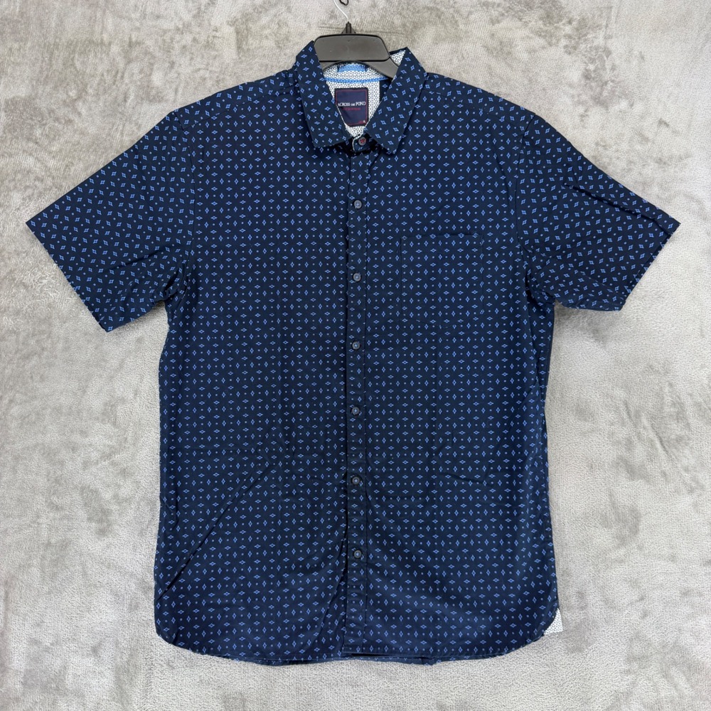 Across The Pond Short Sleeve Mens XL Navy Blue Geometric Diamond Button Down EUC